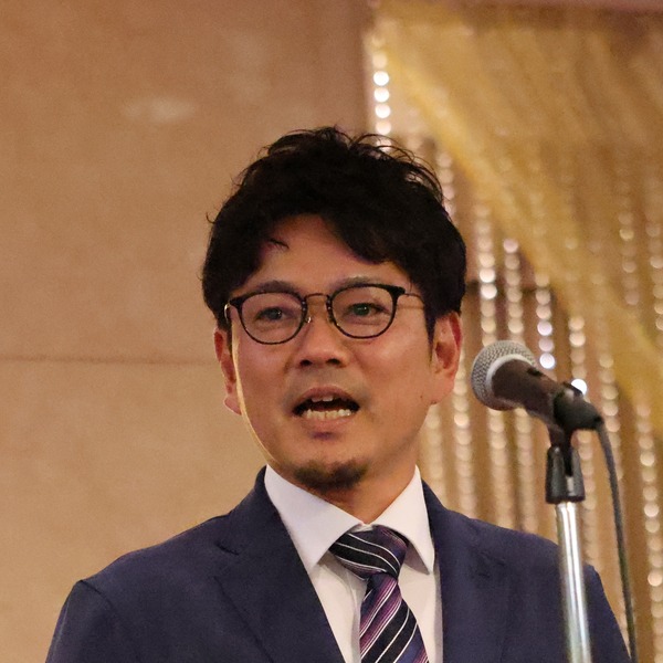 運営 塙 啓之